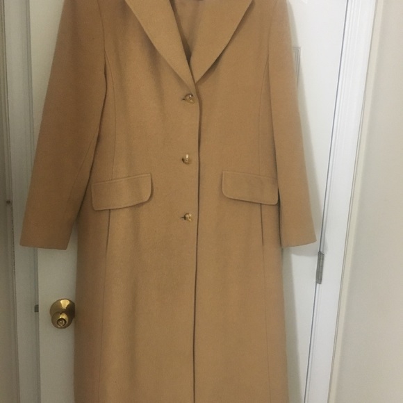 Bromley Single-Breasted Camel Hair Coat - Picture 2 of 4